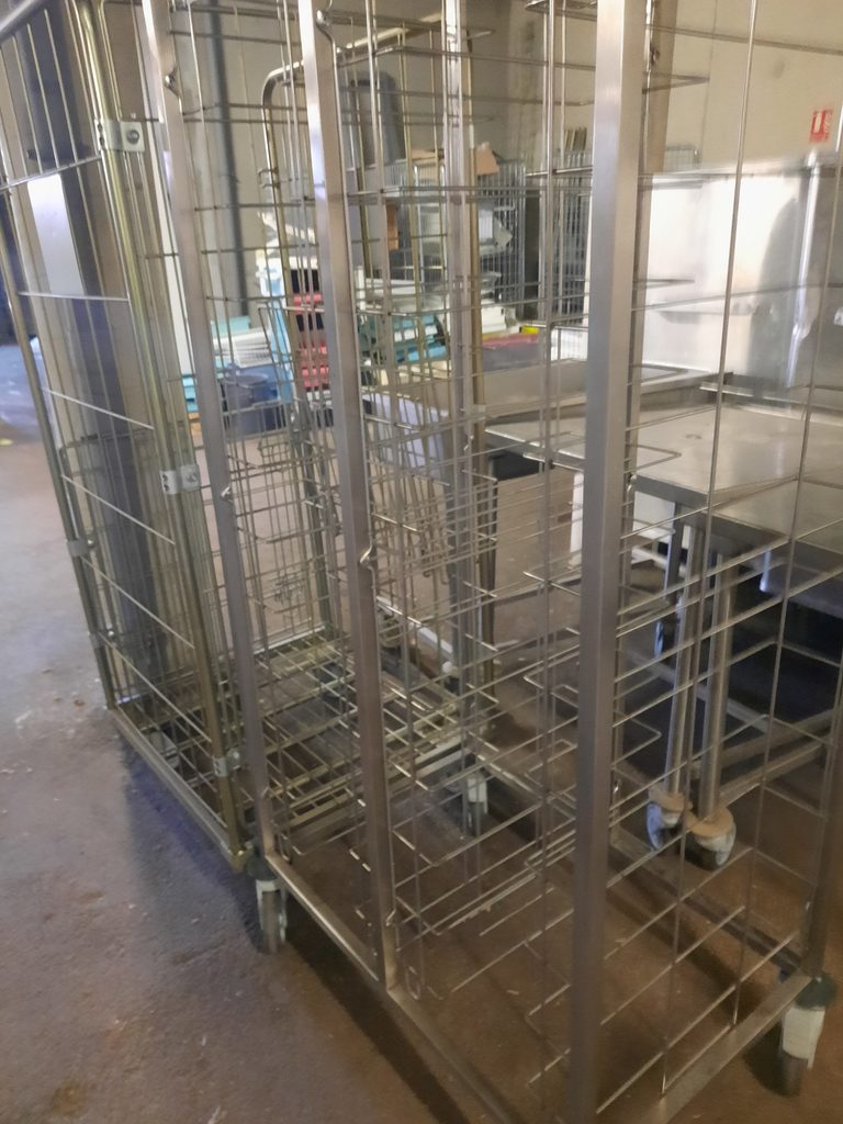 vide garage_chariot 3